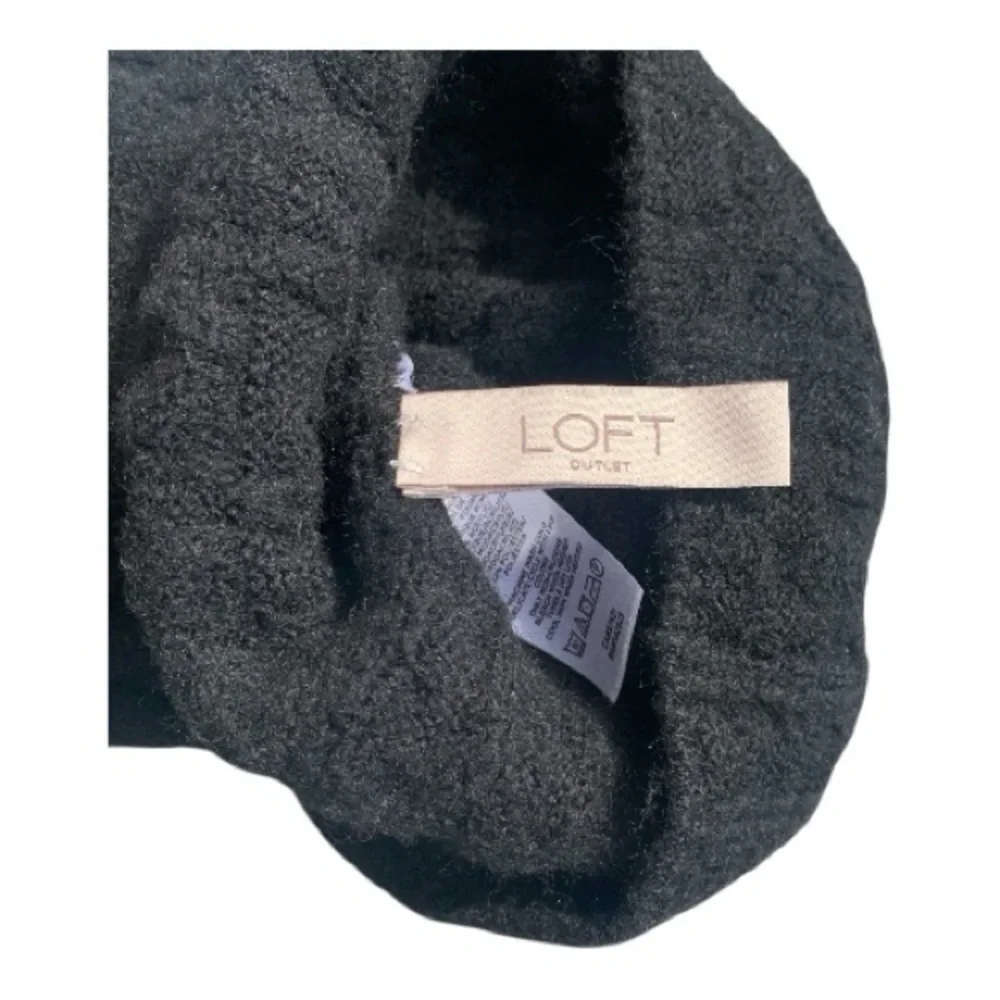 LOFT Black Cable Knit Faux Fur Beanie Hat Matching Faux Fur Mittens Fleece Lined